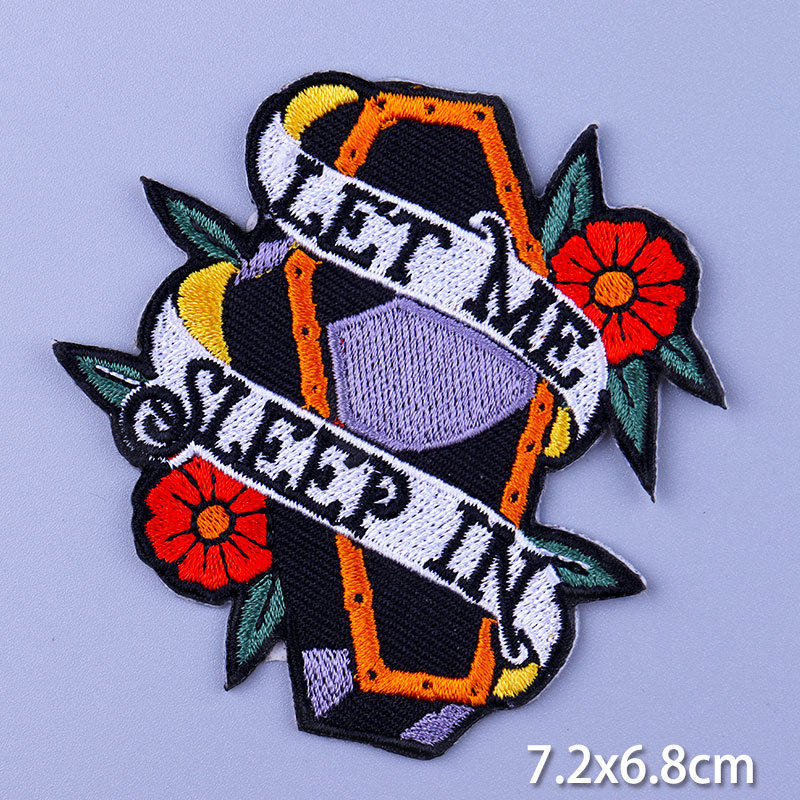 フレディマーキュリーバッジロックバンド刺繍パッチ服パンクスカ - Velcro Sew On のレビューと価格